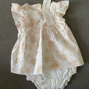 NWT 2 piece Janie and Jack set. Never worn.